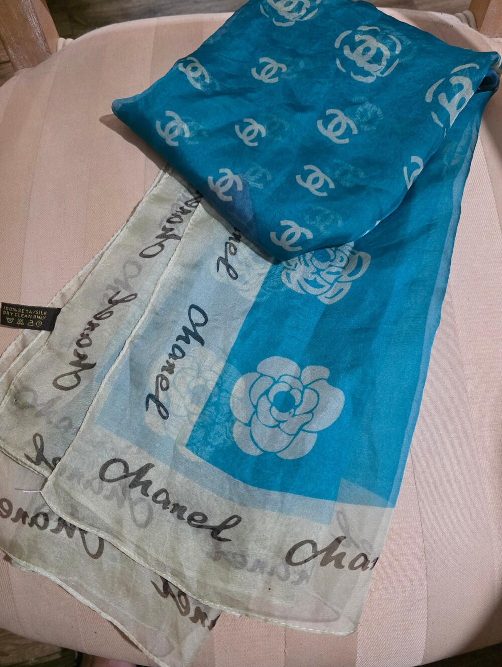 VINTAGE CHANEL SILK SCARF 70X29 IN
